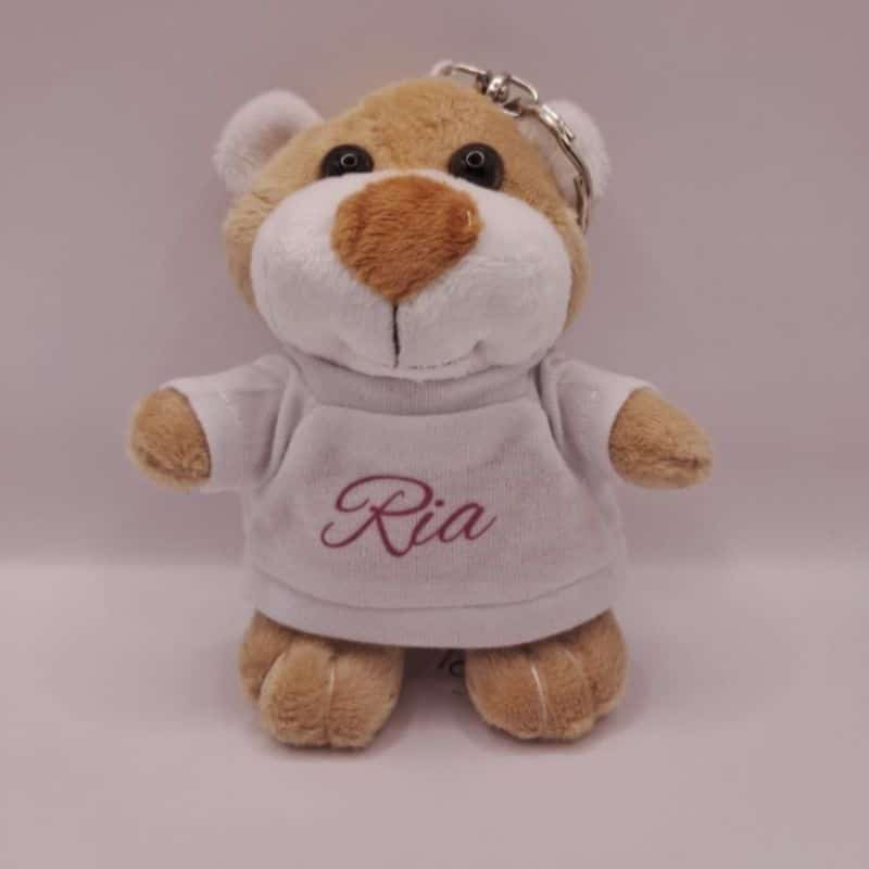 Bestel nu deze leuke sleutelhanger met beertje, het shirtje van het beertje kun je personaliseren met een naam of datum