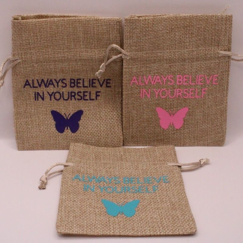 Bestel nu deze leuke canvas zakjes met de tekst: ALWAYS BELIEVE IN YOURSELF, tekst en kleur zijn naar wens aan te passen