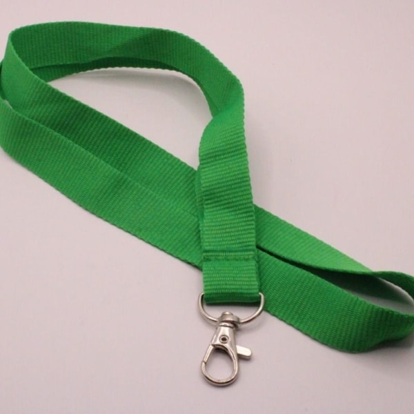 Bestel nu dit leuke groen keycord en personaliseer het koord met een naam of korte tekst, verkrijgbaar in meerdere kleuren