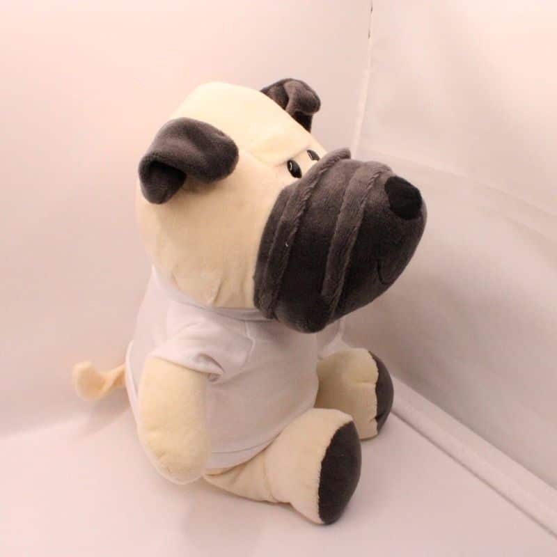 Bestel nu deze zachte pluchen knuffel hond met shirtje, het shirtje kun je personaliseren met een tekst
