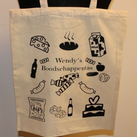 Bestel nu deze leuke katoenen tas die je naar wens kunt personaliseren- leuk als boodschappentas of camping tas