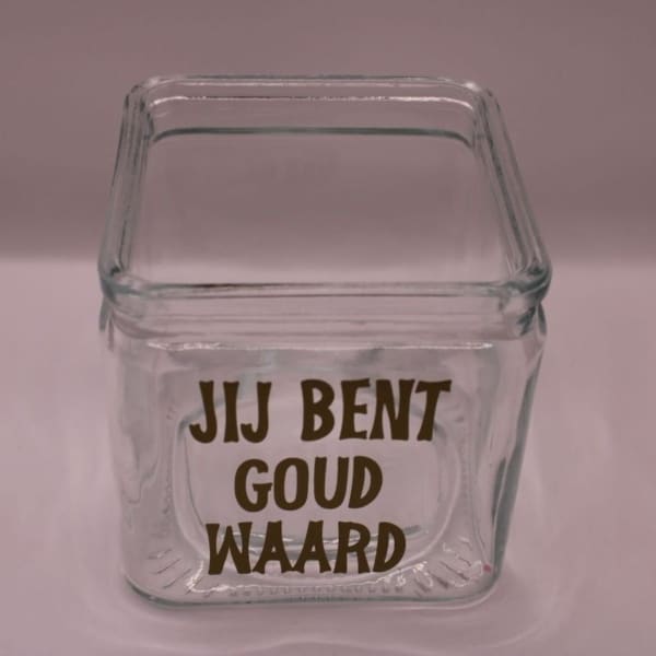 Bestel nu deze leuke theelichthouder ( accubak ) geschikt voor groot theelicht, deze heeft de tekst jij bent goud waard