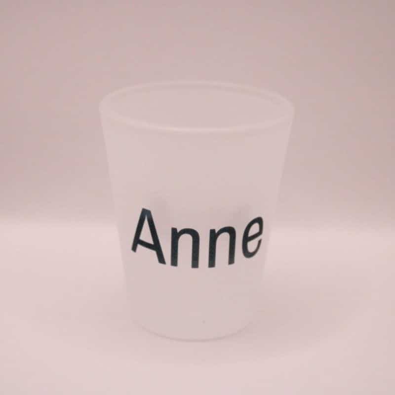 shotglaasje met naam-verkrijgbaar in 2 maten en naar wens te personaliseren met een naam, datum, logo